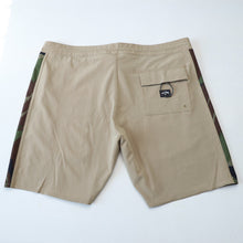 Load image into Gallery viewer, Billabong Board Shorts for Men Swim Shorts - 16.5"/1 Pocket A90021
