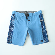 Load image into Gallery viewer, Billabong Board Shorts for Men Swim Shorts - 16.5"/1 Pocket A90029